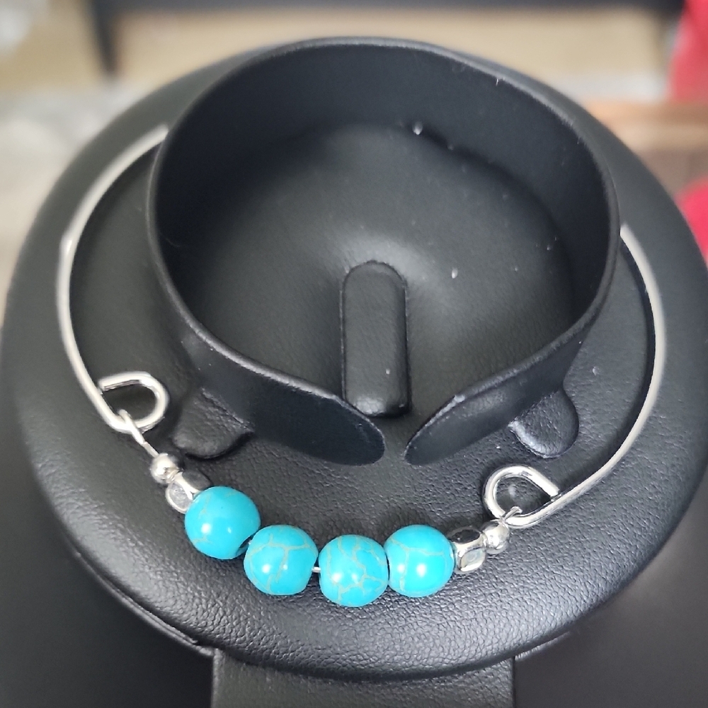 Turquoise Beads MINIMALIST Beaded  bracelet
